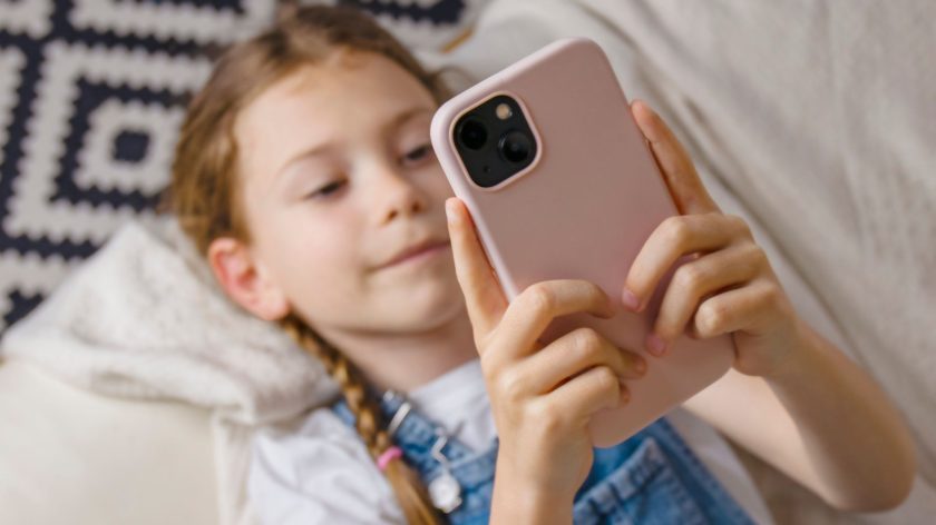 banners_Zaindari (4) Niña móvil